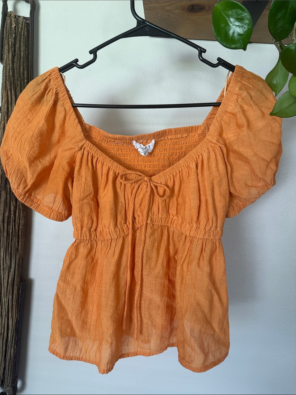 L.I.F.E. Orange top size medium
